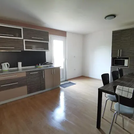 Simona - Extra Comfort With Large Terrace And Jacuzzi Lägenhet