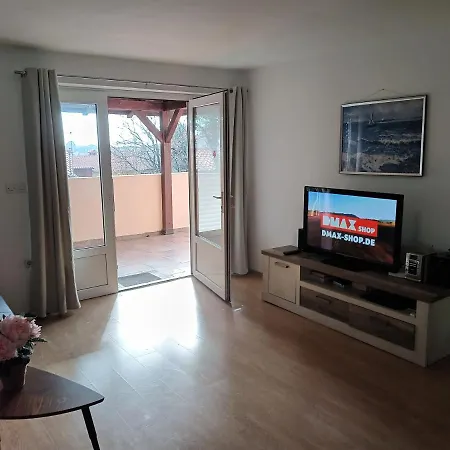 Simona - Extra Comfort With Large Terrace And Jacuzzi Διαμέρισμα