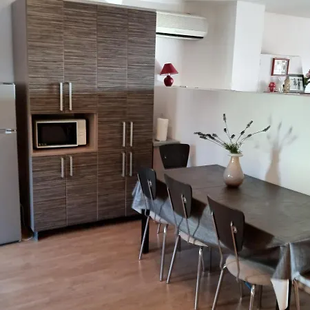Διαμέρισμα Simona - Extra Comfort With Large Terrace And Jacuzzi