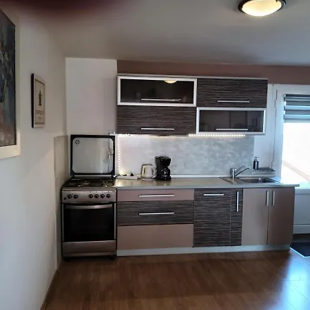 Simona - Extra Comfort With Large Terrace And Jacuzzi Apartment