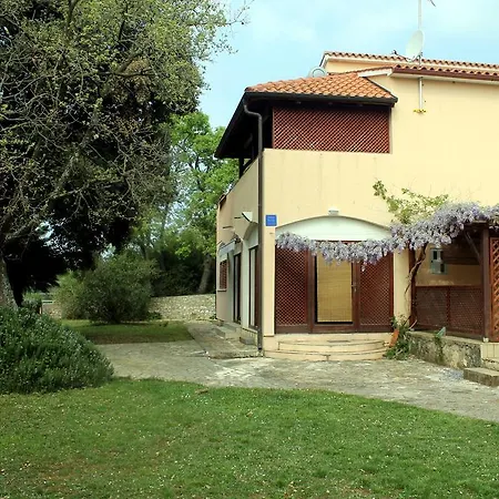 Apartment Simona - Extra Comfort With Large Terrace And Jacuzzi *